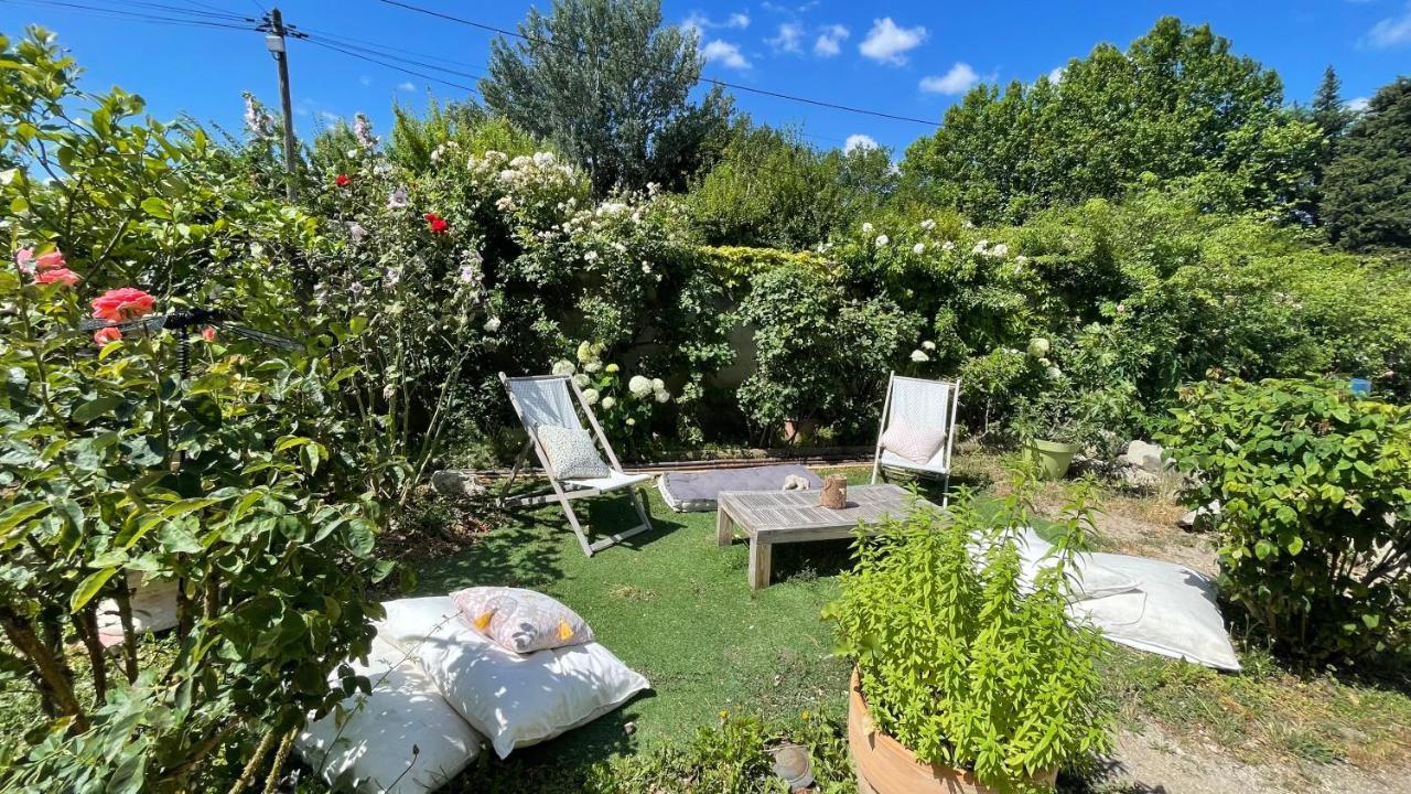 Bed and Breakfast Lulu En Provence LʼIsle-sur-la-Sorgue Exterior foto